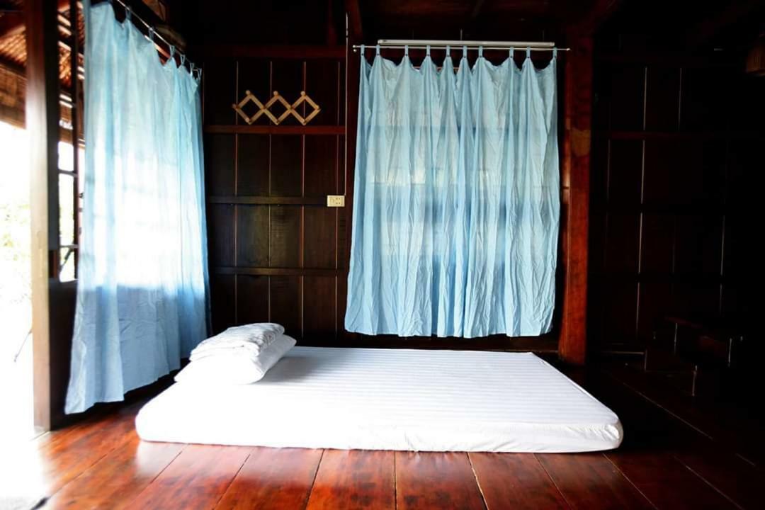 Bach Cuc Homestay 隆海 外观 照片